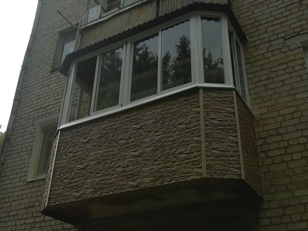 Пятигранный балкон в Щекино